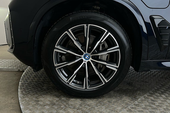 BMW X5 12 of 30
