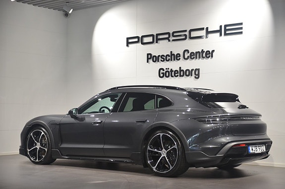 Porsche Taycan 4 5 of 20