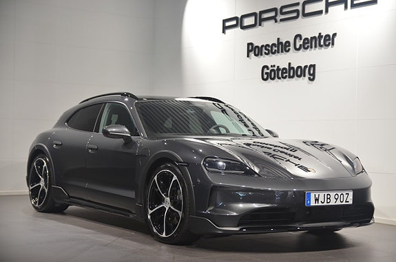 Porsche Taycan 4 2 of 20