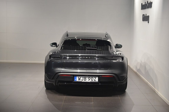 Porsche Taycan 4 7 of 20
