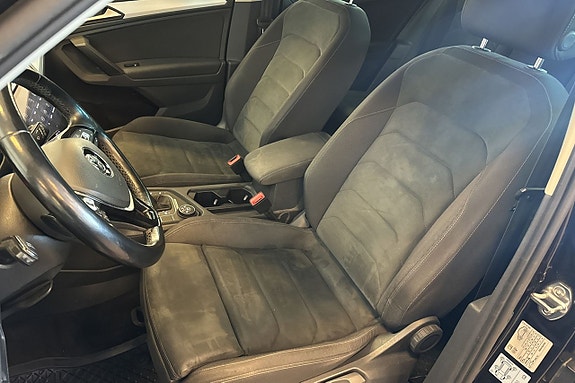Volkswagen Tiguan 12 of 30