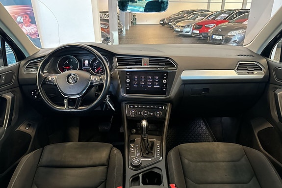 Volkswagen Tiguan 14 of 30