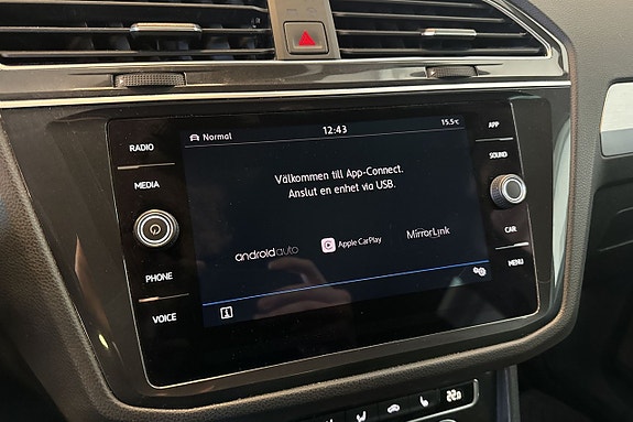 Volkswagen Tiguan 21 of 30