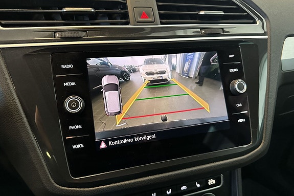 Volkswagen Tiguan 22 of 30