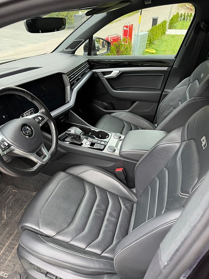 Volkswagen Touareg 7 of 13