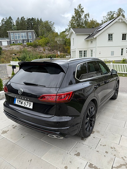 Volkswagen Touareg 4 of 13