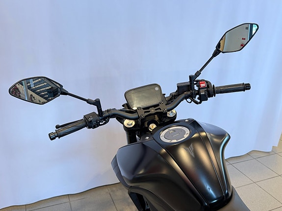 Yamaha MT-125 8 of 10