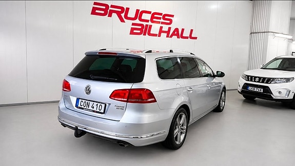 Volkswagen Passat 2 of 16