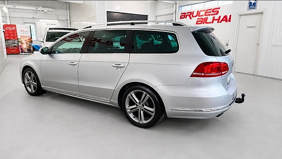 Volkswagen Passat 4 of 16
