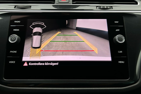 Volkswagen Tiguan 23 of 25