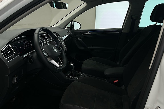 Volkswagen Tiguan 10 of 25