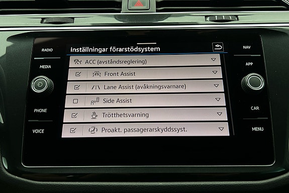 Volkswagen Tiguan 21 of 25