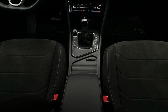 Volkswagen Tiguan 9 of 25