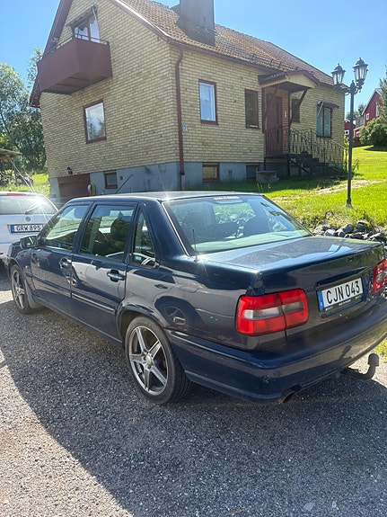 Volvo S70 3 of 4