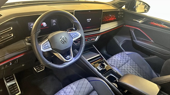 Volkswagen Tiguan 7 of 12