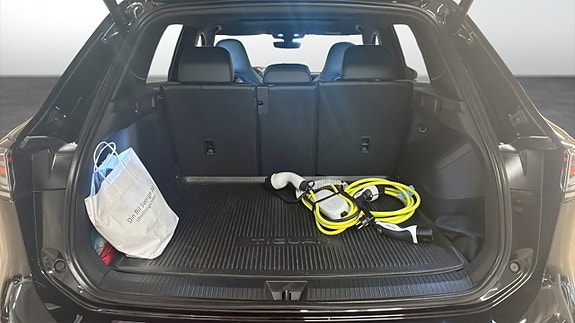 Volkswagen Tiguan 12 of 12