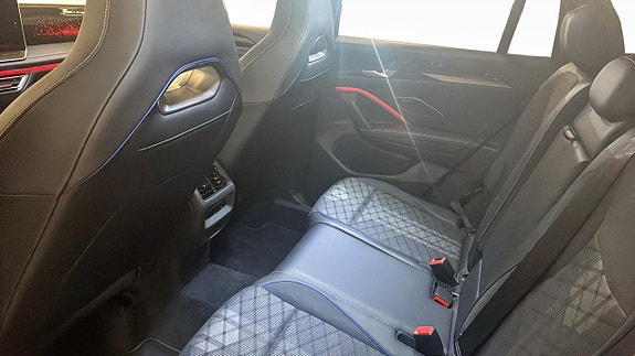 Volkswagen Tiguan 11 of 12