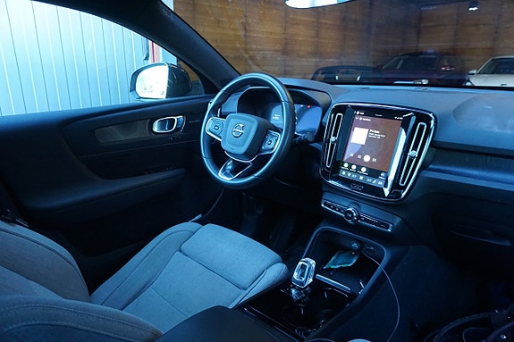 Volvo C40 4 of 6