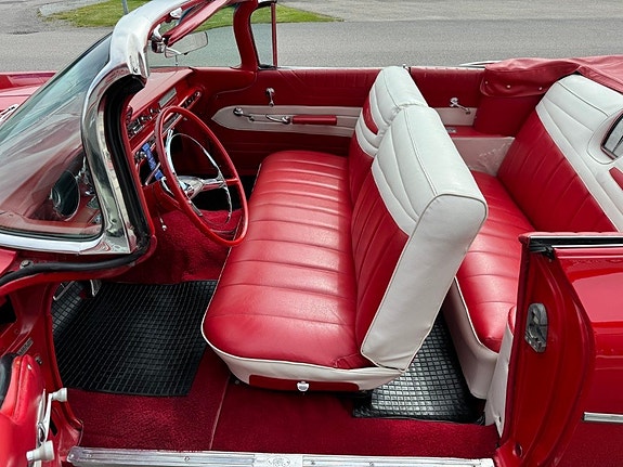 Pontiac Catalina 17 of 30