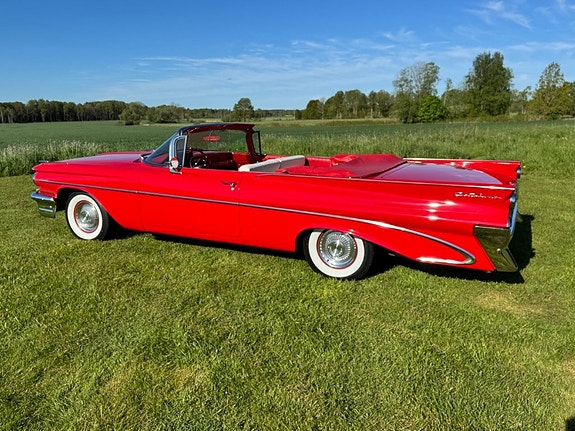 Pontiac Catalina 3 of 30