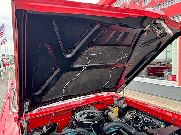 Pontiac Catalina 23 of 30