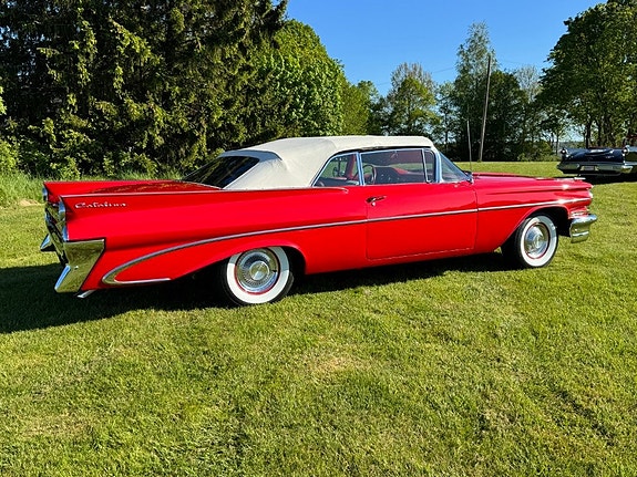 Pontiac Catalina 13 of 30