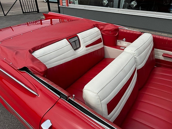 Pontiac Catalina 18 of 30