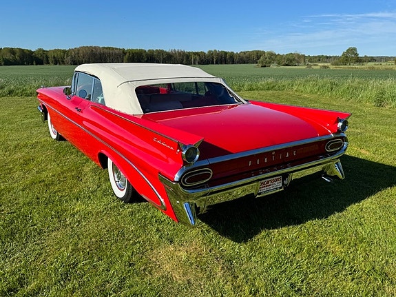 Pontiac Catalina 16 of 30