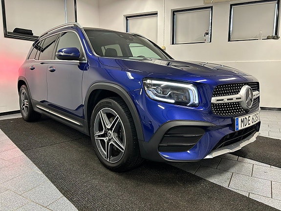 Mercedes-Benz GLB200 3 of 24