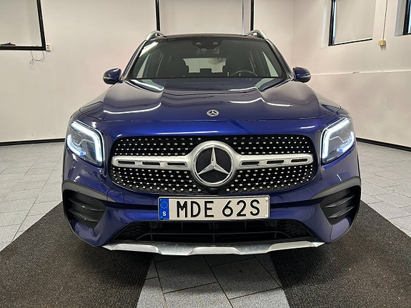 Mercedes-Benz GLB200 5 of 24