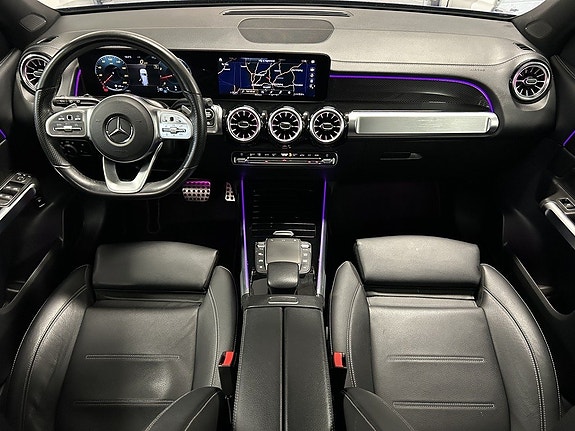 Mercedes-Benz GLB200 10 of 24