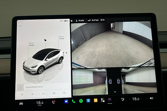 Tesla Model Y 25 of 25