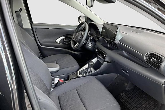 Toyota Yaris 7 of 11
