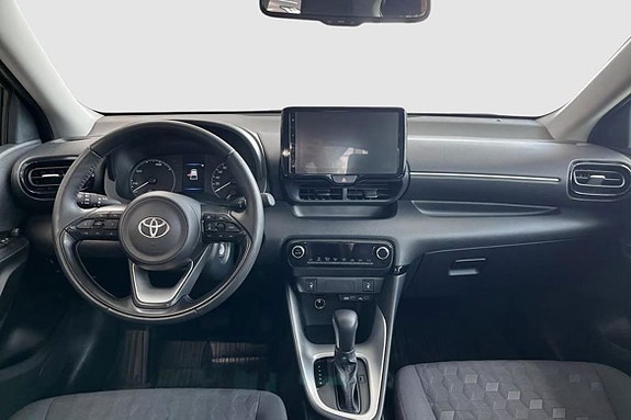 Toyota Yaris 9 of 11