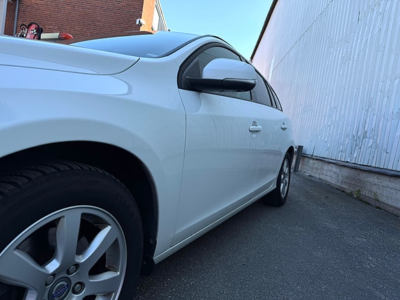 Volvo V60 6 of 9