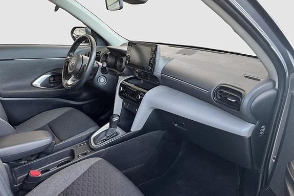 Toyota Yaris Cross 8 of 12