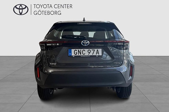 Toyota Yaris Cross 6 of 12