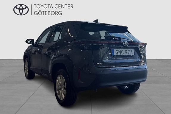 Toyota Yaris Cross 4 of 12