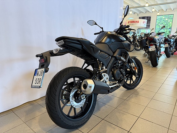 Yamaha MT-125 5 of 10