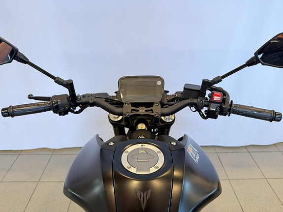 Yamaha MT-125 8 of 10