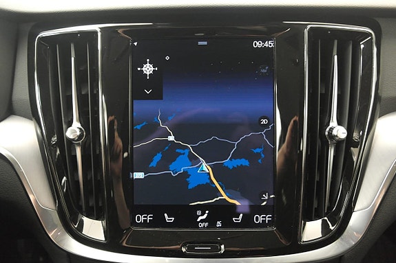 Volvo V60 Cross Country 10 of 20