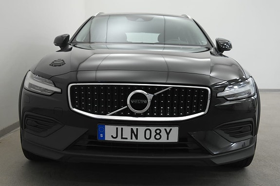 Volvo V60 Cross Country 7 of 20