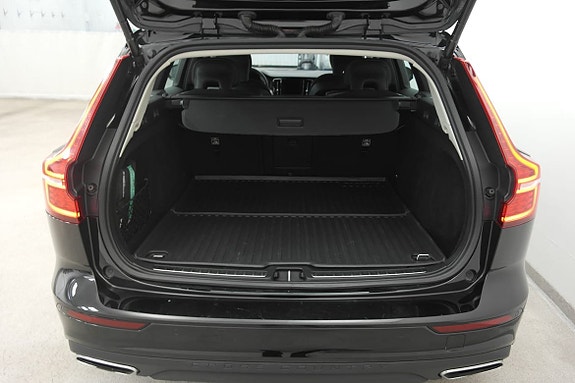 Volvo V60 Cross Country 18 of 20