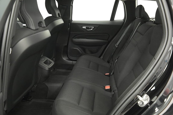 Volvo V60 Cross Country 14 of 20