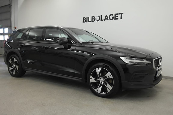 Volvo V60 Cross Country 4 of 20