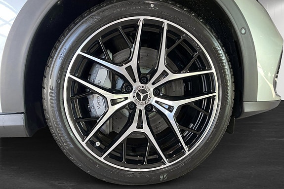 Mercedes-Benz E300 de 6 of 15