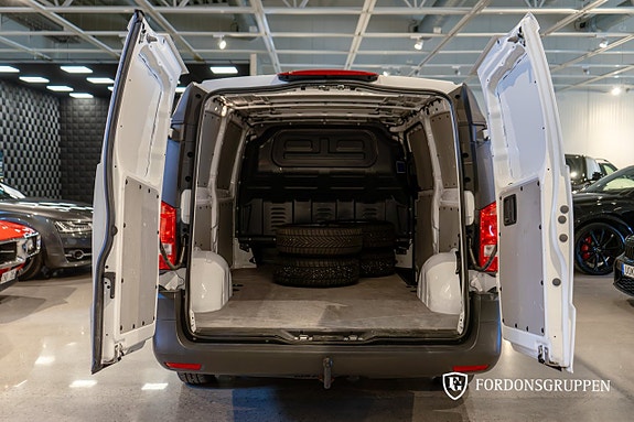 Mercedes-Benz Vito 111 4 of 14