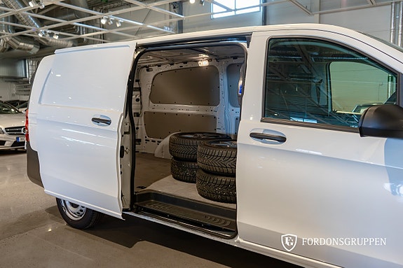 Mercedes-Benz Vito 111 6 of 14