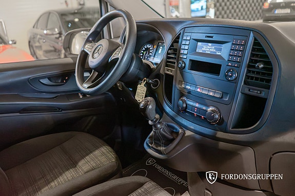 Mercedes-Benz Vito 111 12 of 14