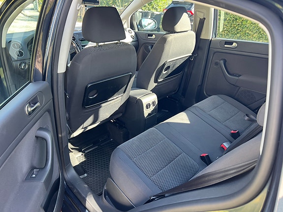 Volkswagen Golf Plus 3 of 14
